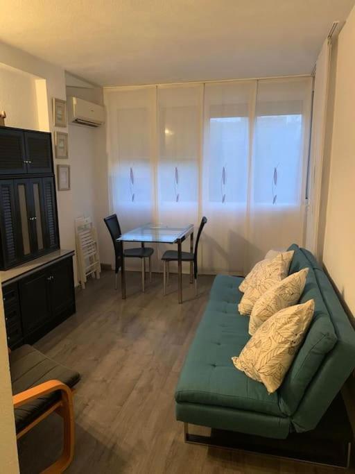 Apartamento En Carihuela Apartman Torremolinos Kültér fotó